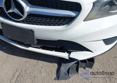 2014 Mercedes-Benz Cla 250 z USA, uszkodzony, nr VIN WDDSJ4EB5EN137006